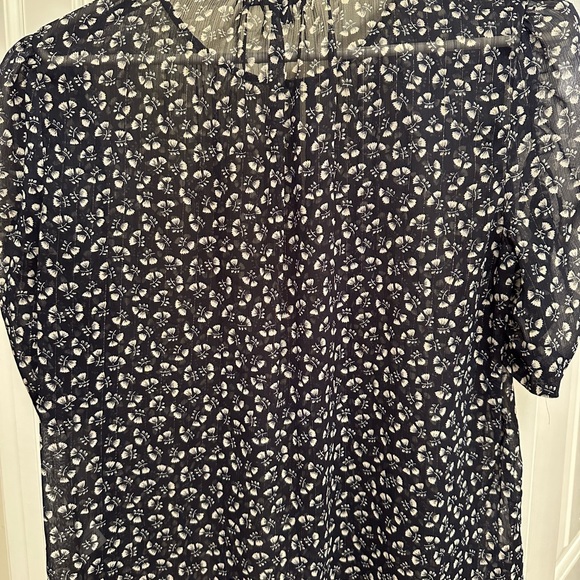Navy floral sheer JCrew blouse. Size Petite Large. - Picture 3 of 4
